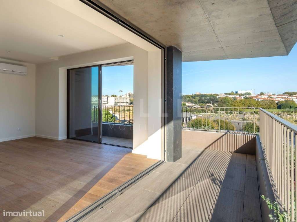 Apartamento T3 | 3 Frentes | Varandas | 2 Lugares de Garagem | Naut...-13