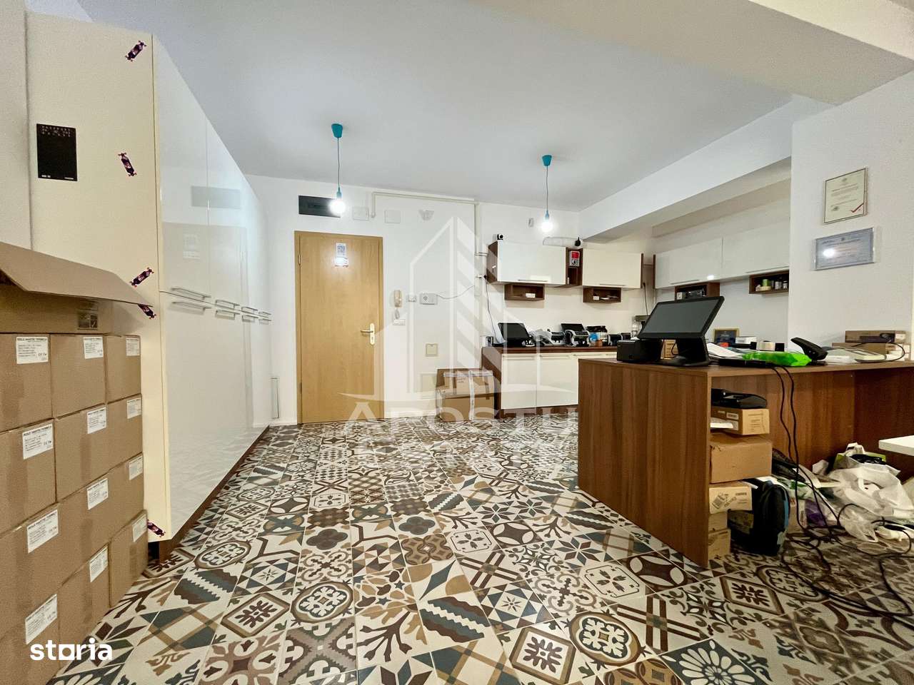 Apartament cu 2 camere, terasa 124mp, zona Torontalului - Imagine principală: 2/9
