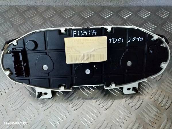 Quadrante Painel Instrumentos Ford Fiesta 1.4 Tdci Mk6 - 2