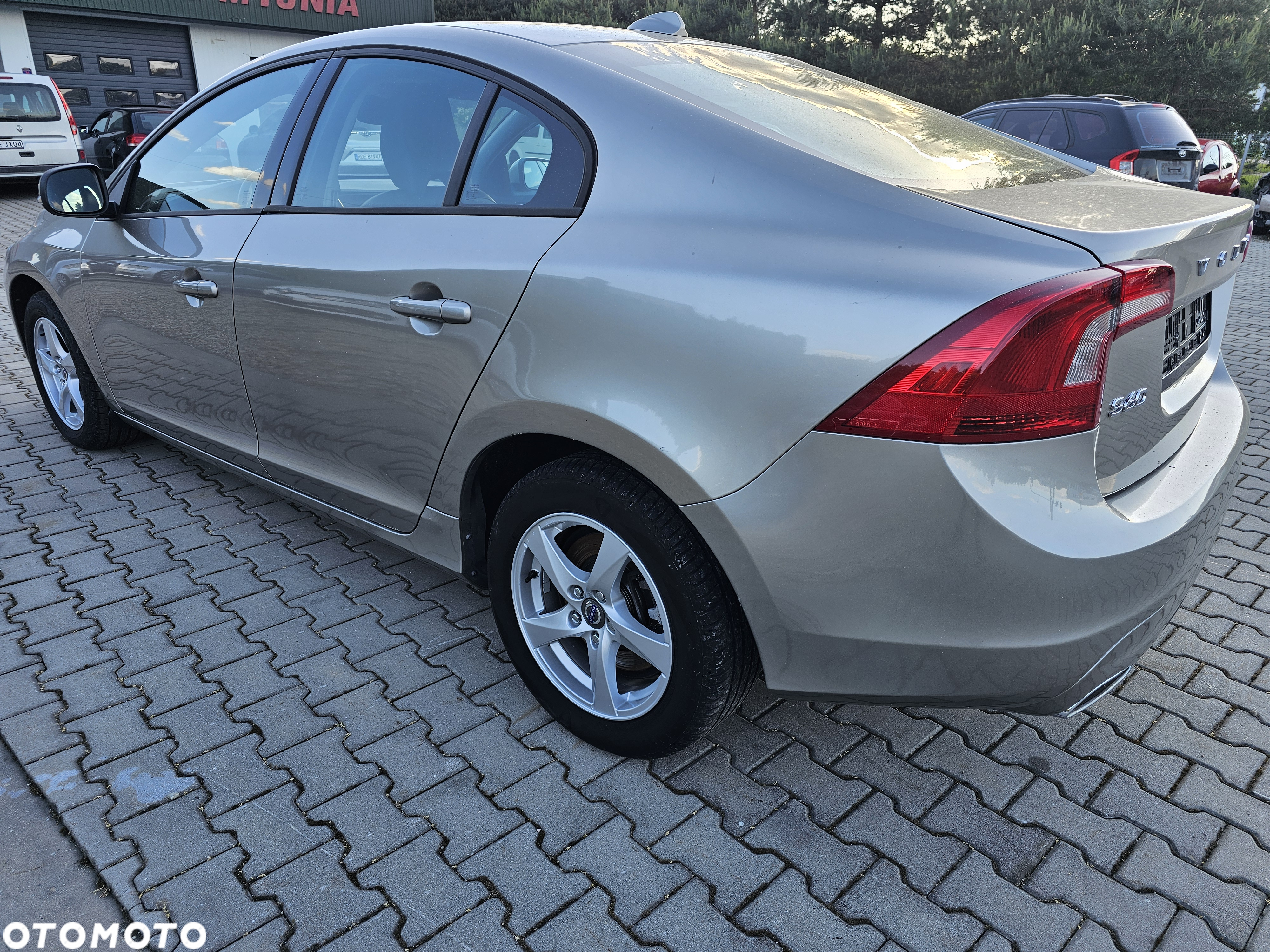 Volvo S60 - 3