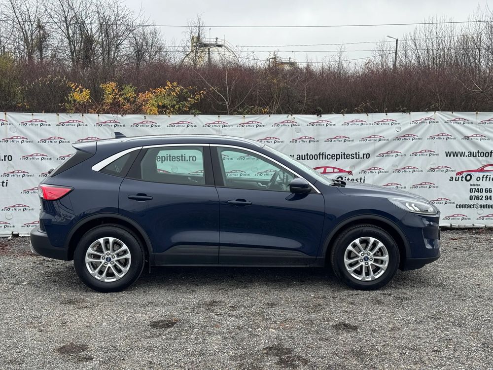 Ford Kuga Petrol 150CP 2023 Foto 4