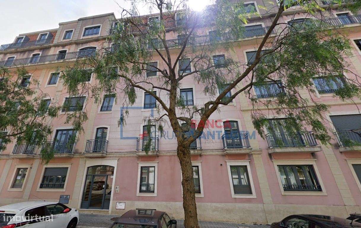 Apartamento T2 C/ Lugar de Garagem + 2 Arrecadações - Grande imagem: 2/19