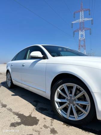 Audi A6 2.0 TDI DPF Multitronic Avant - 13