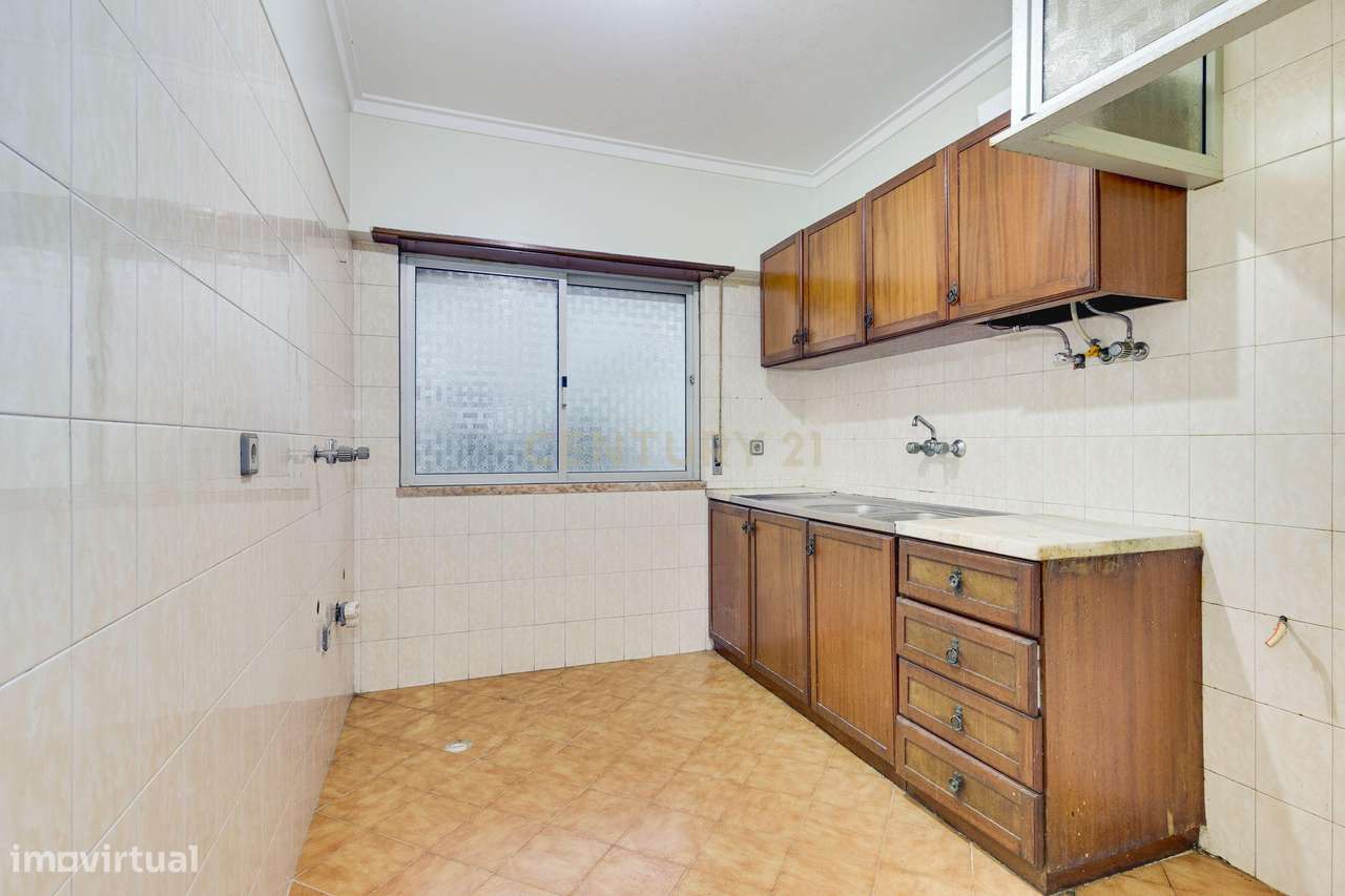 Apartamento T1 em Agualva-Cacém - Grande imagem: 2/19