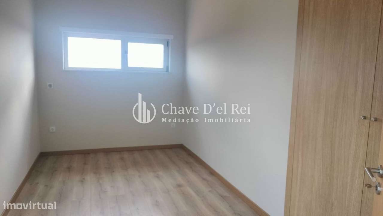 Apartamento T1+1 Venda em Cavernães,Viseu - Grande imagem: 2/11