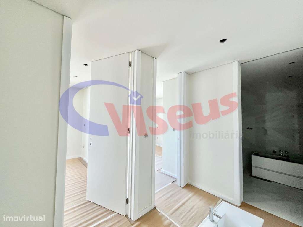 Apartamento T3 Penthouse Coimbrões-15