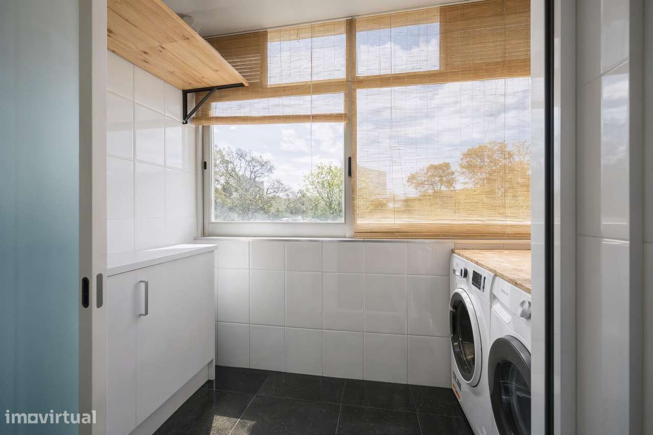 Apartamento T2 RENOVADO com Varanda e Garagem Box – Ermesinde-9