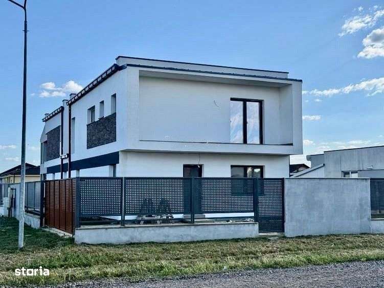 Duplex despartit prin camera Tehnica, Mosnita Noua-Valery-1