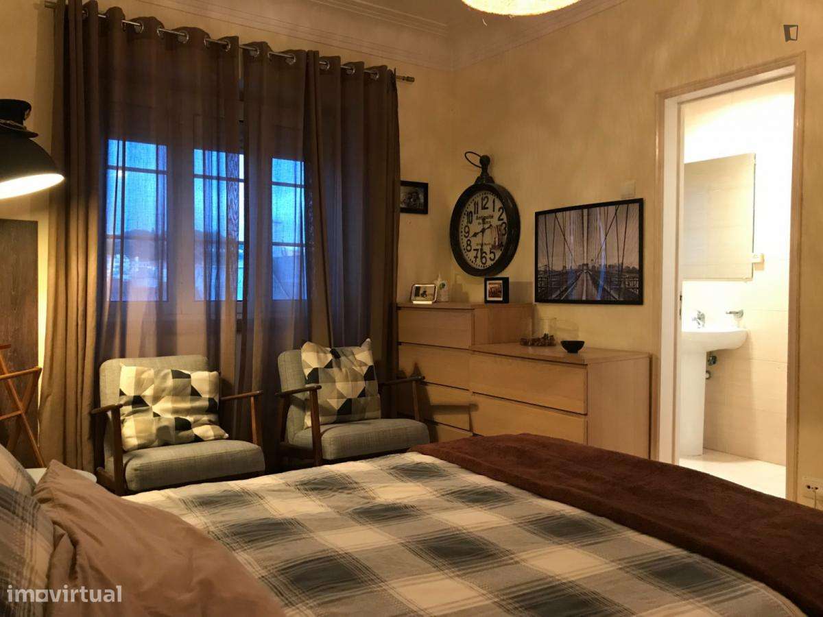 Quarto - localizado em Arroios Lisbon - Grande imagem: 4/9