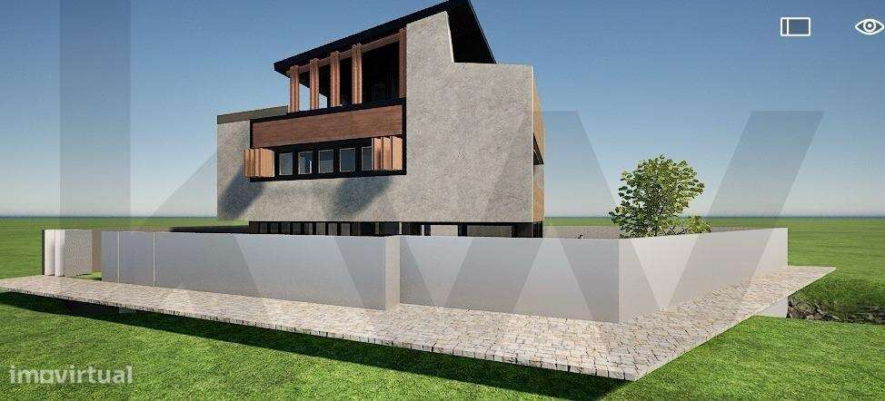 Terreno Urbano com Projeto Aprovado para Moradia T3 com Mezanine e Pis - Grande imagem: 2/10