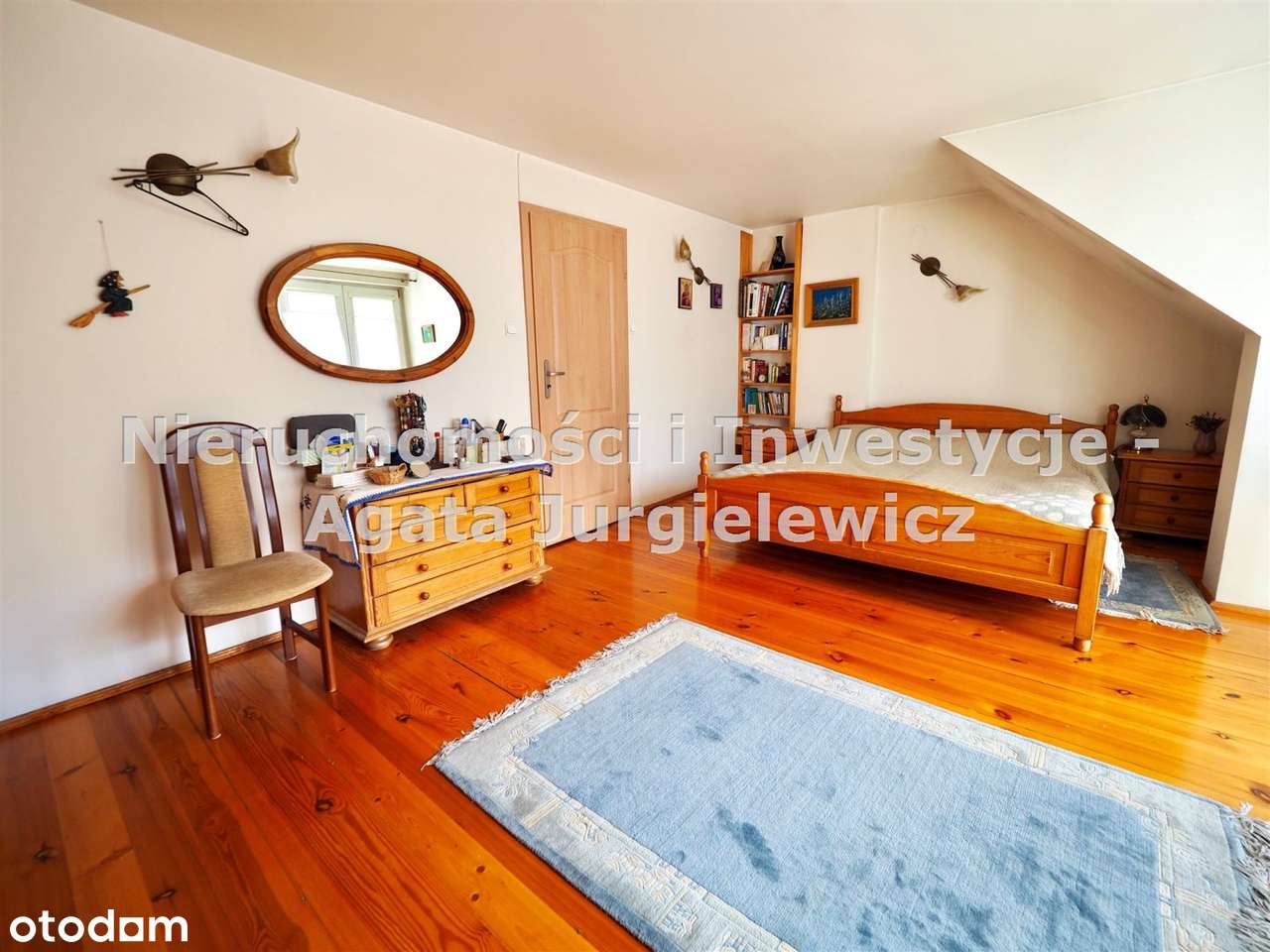 Szereg środkowy, 4 pokoje + strych użytkowy!-4