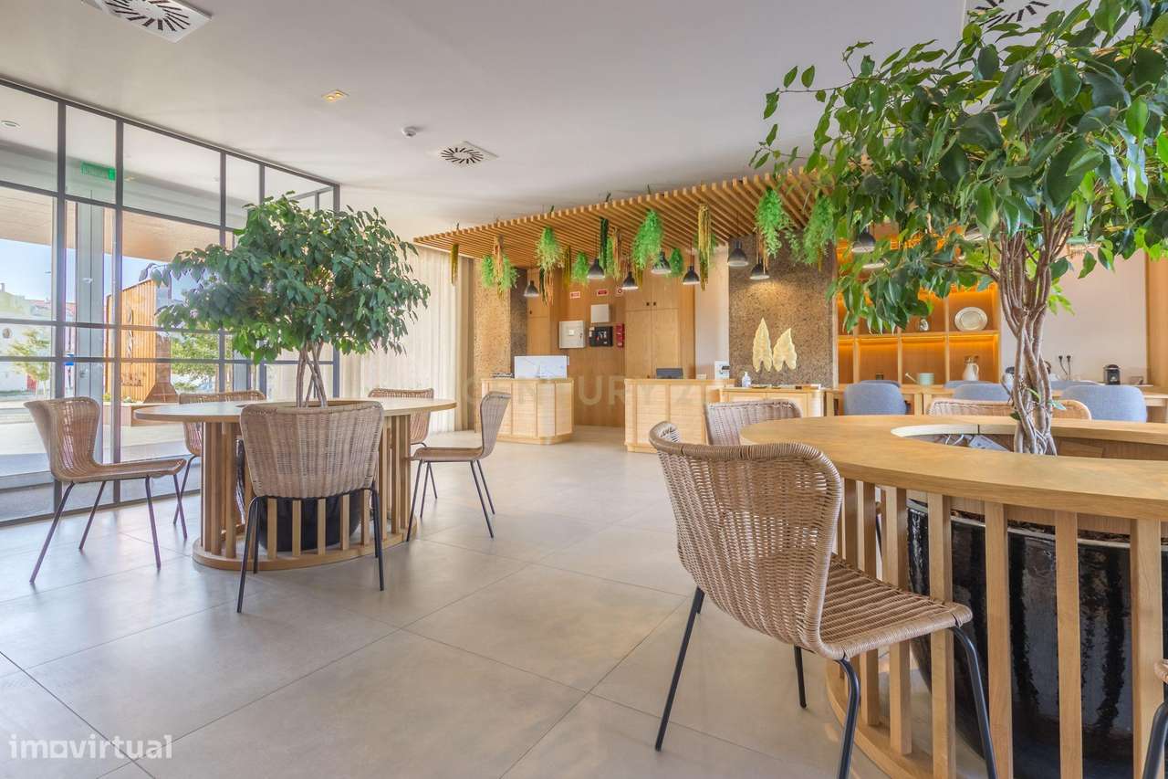 T4 em Condomínio Fechado com Vista Rio - Alcochete-4