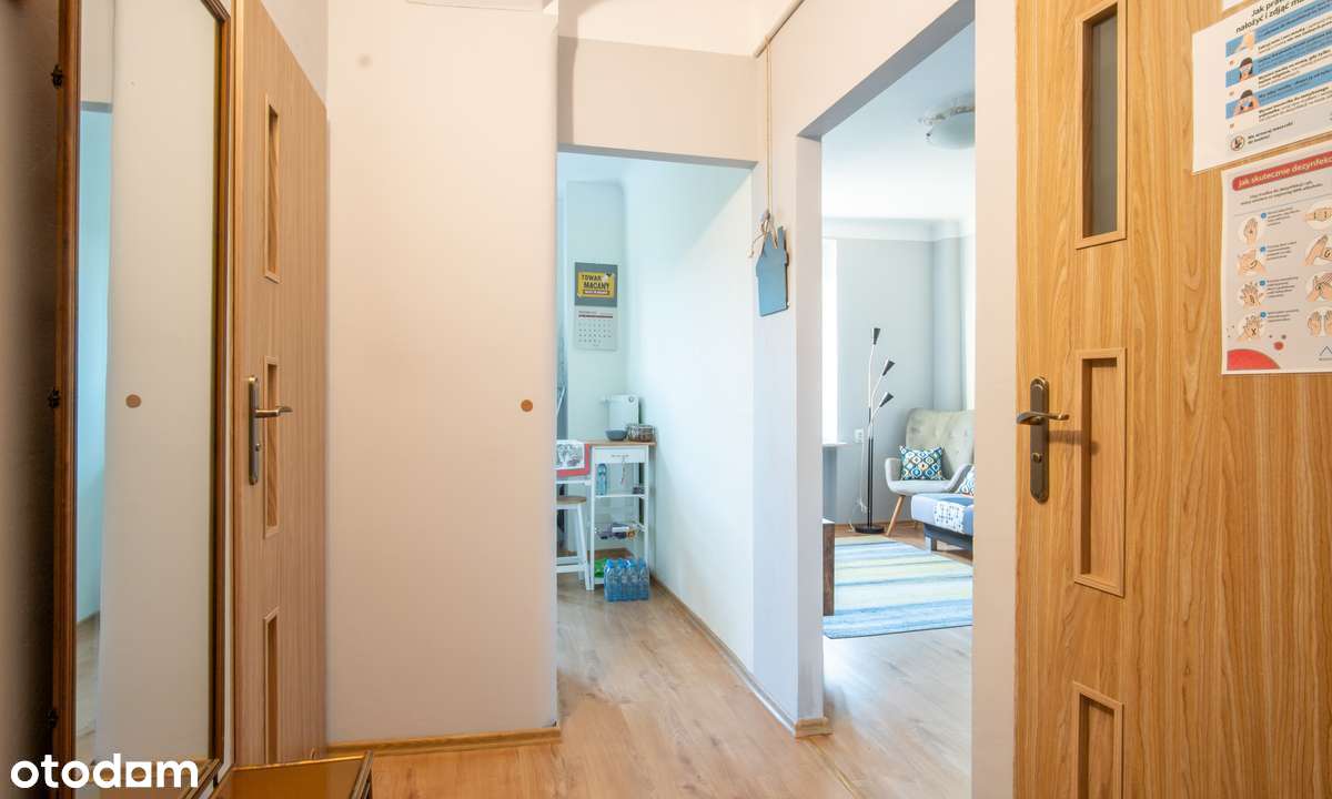 Kawalerka w ścisłym centrum - gotowa do zamieszkania lub wynajmu-0