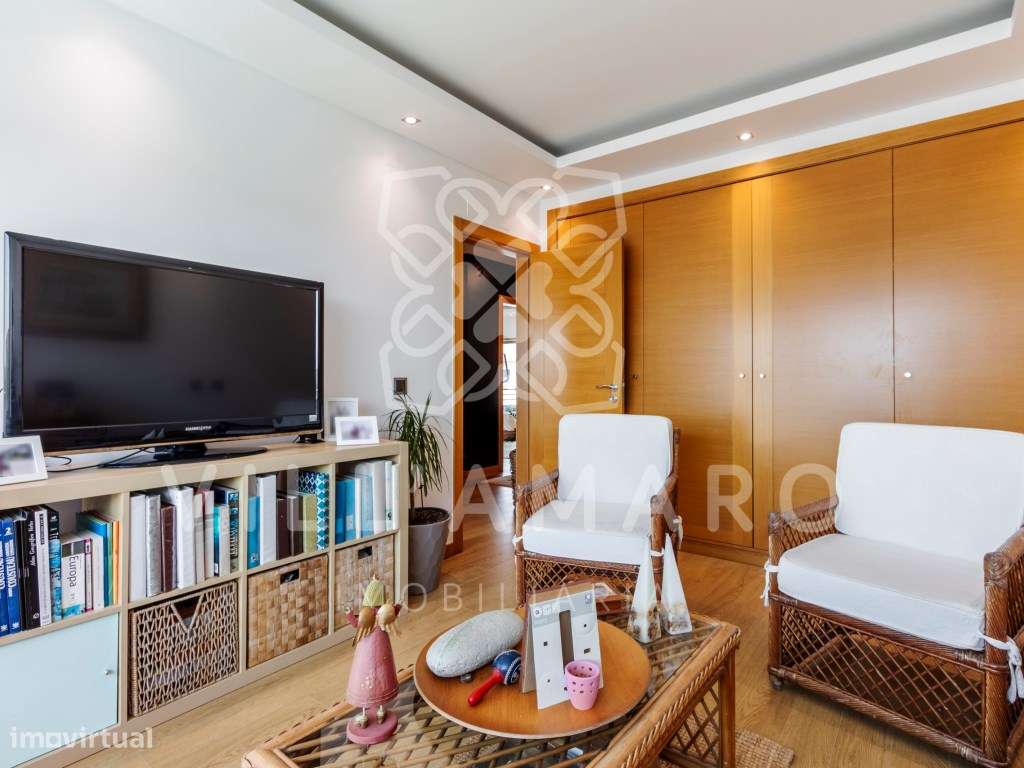 Apartamento T4 Duplex | Condomínio Fechado | São Pedro da Cadeira-39