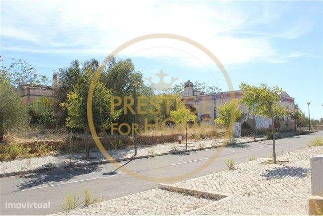 Quinta com cerca de 3979 m2 com área de construção de cerca de 1600m2 - Grande imagem: 4/4