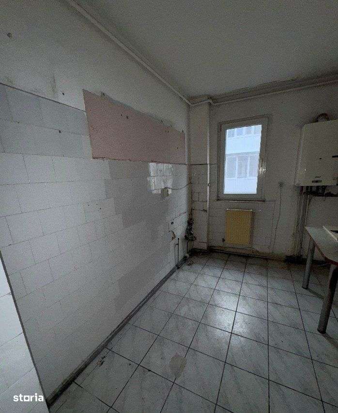 Sibiu, Zona Vasile Aron Apartament-3 camere 58 mp utili, etaj 2/4-6