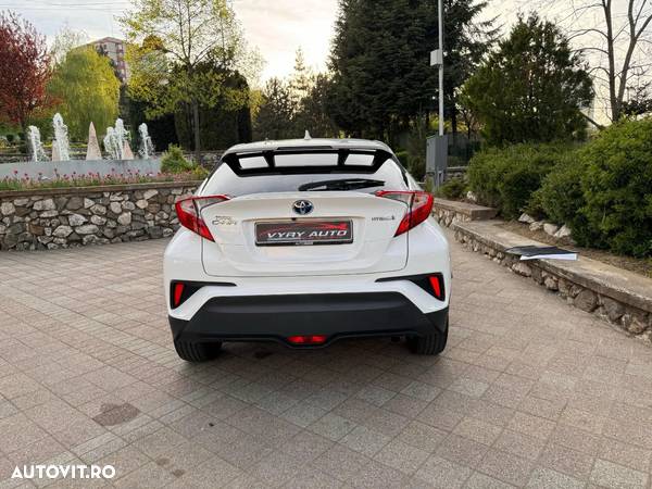 Toyota C-HR 1.8 HSD 122 CP 4x2 CVT Style - 24