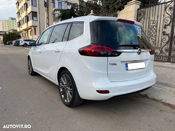 Opel Zafira - 9