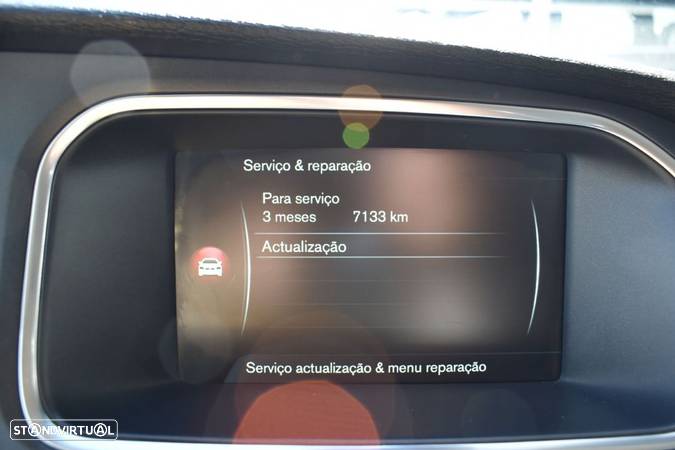 Volvo V40 1.6 D2 Momentum Powershift Eco - 32