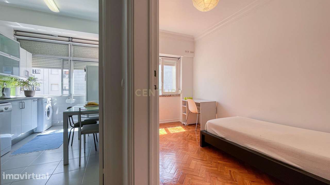 Apartamento T1 convertido em T2 - Remodelado - 10 min Metro-5