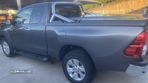 Toyota Hilux 4x4 Extra Cab Duty Comfort - 11