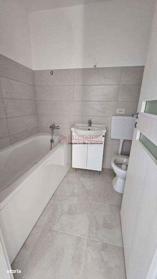 M Aparatorii Patriei - 2 camere open space - Drumul Jilavei - Imagine principală: 4/4