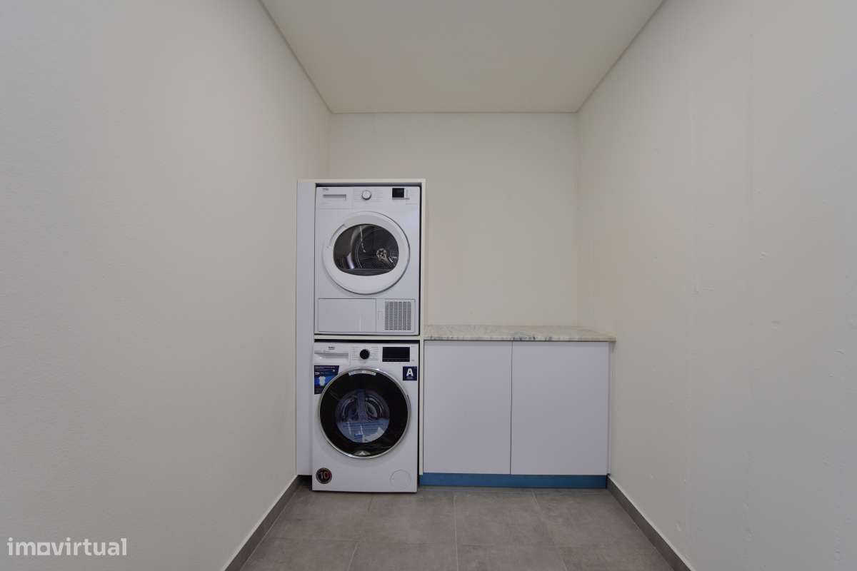 Moradia T4 c/ Certificação Energética A+ | Aveiras de Cima-49