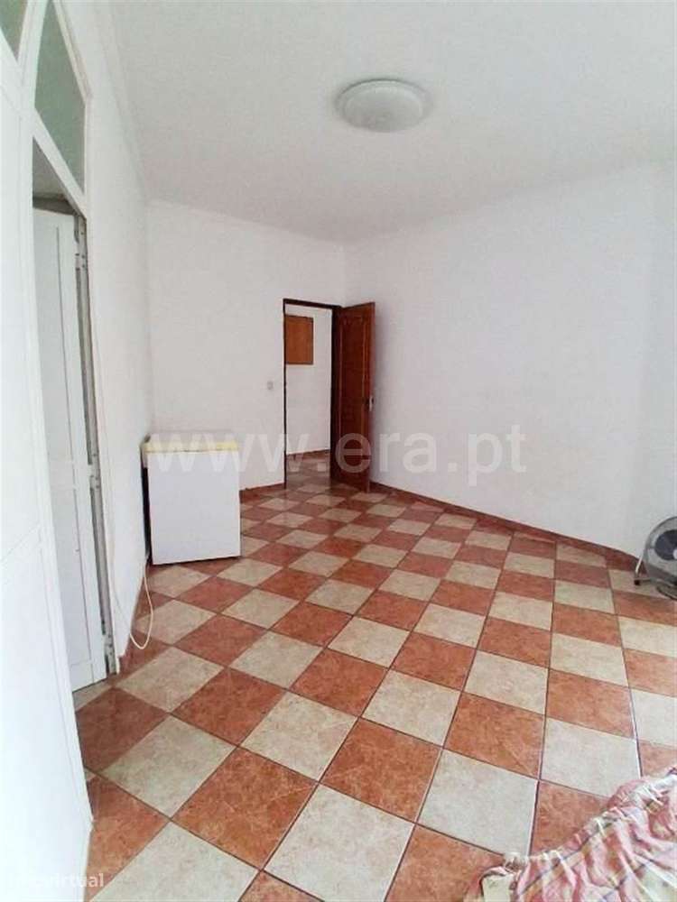 Apartamento T1; Cruz de Pau-1