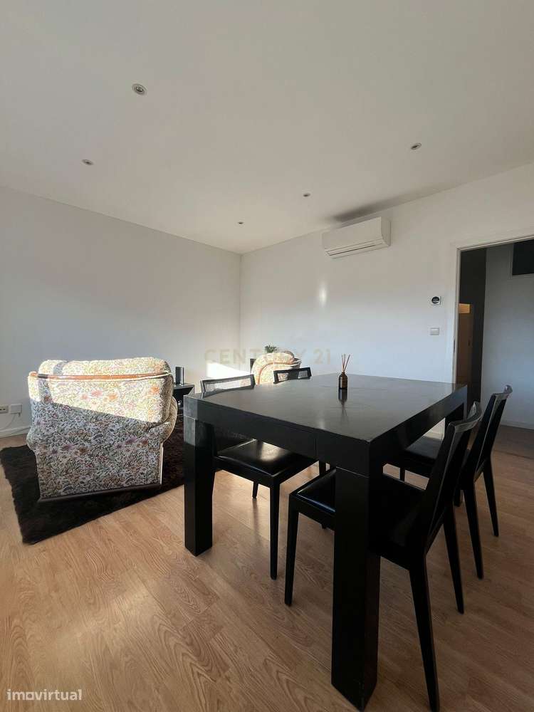 Apartamento T3+1 na Avenida- Arrendamento - Grande imagem: 3/16