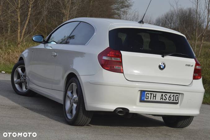 BMW Seria 1 118d - 6