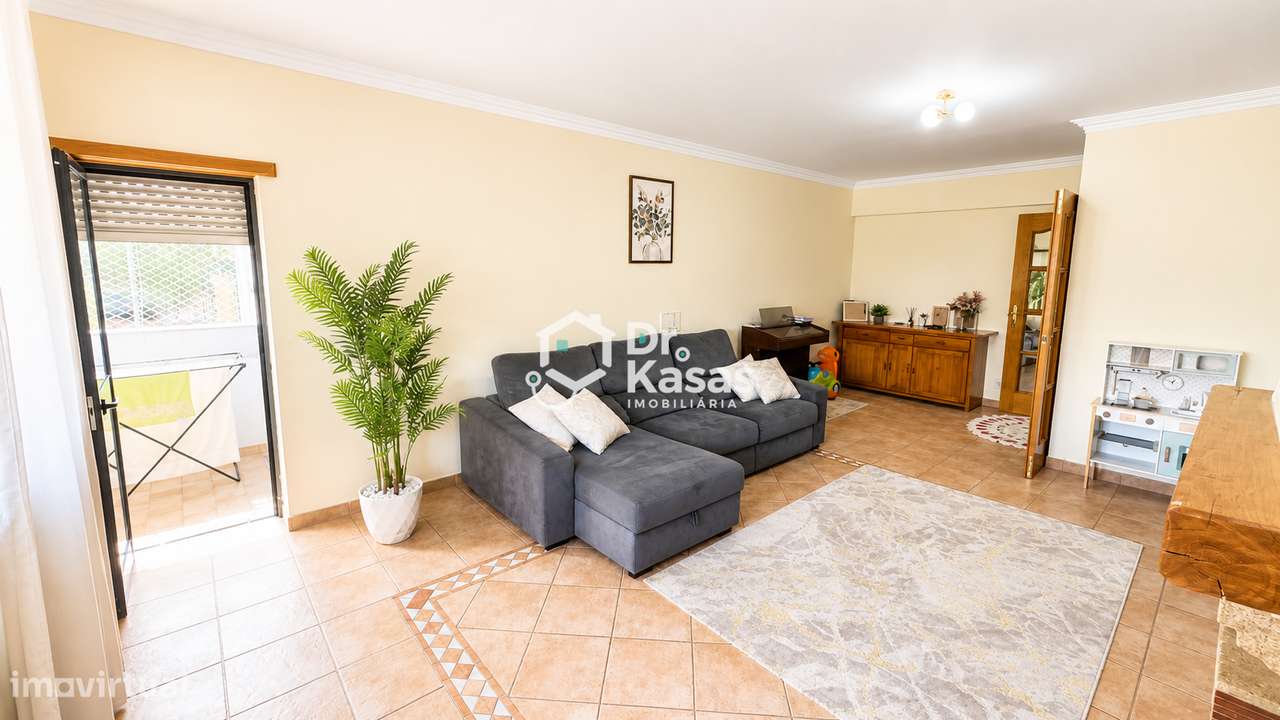 Apartamento T3 próximo Hospital do Barreiro-12