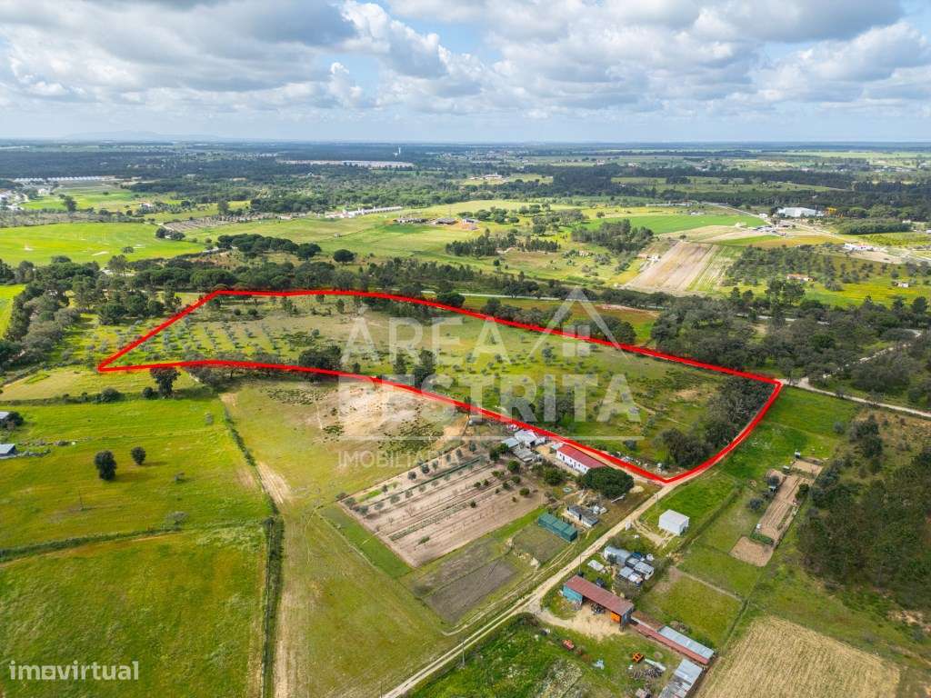 Terreno de 27.750 m2 - Possibilidade de construção até 280 m2 para ... - Grande imagem: 4/35