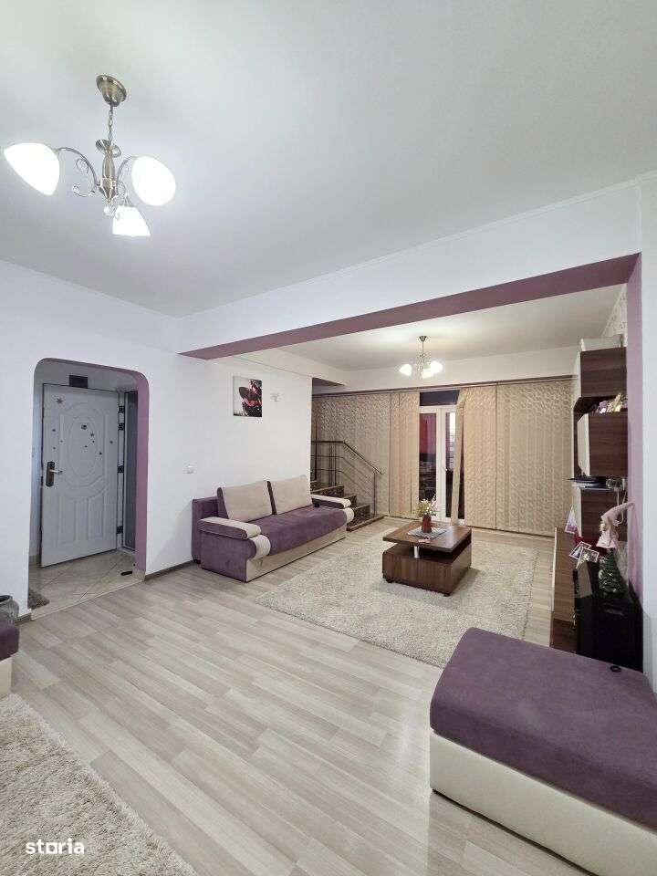 VILA-300 MP.-GAESTI - Imagine principală: 5/12