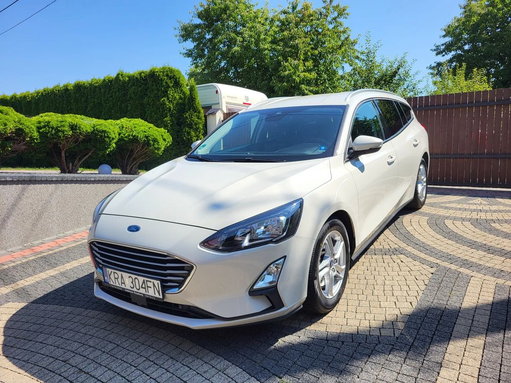 Ford Focus Mk4 (2018-) 1.5 EcoBoost Start-Stopp-System COOL&CONNECT 2020