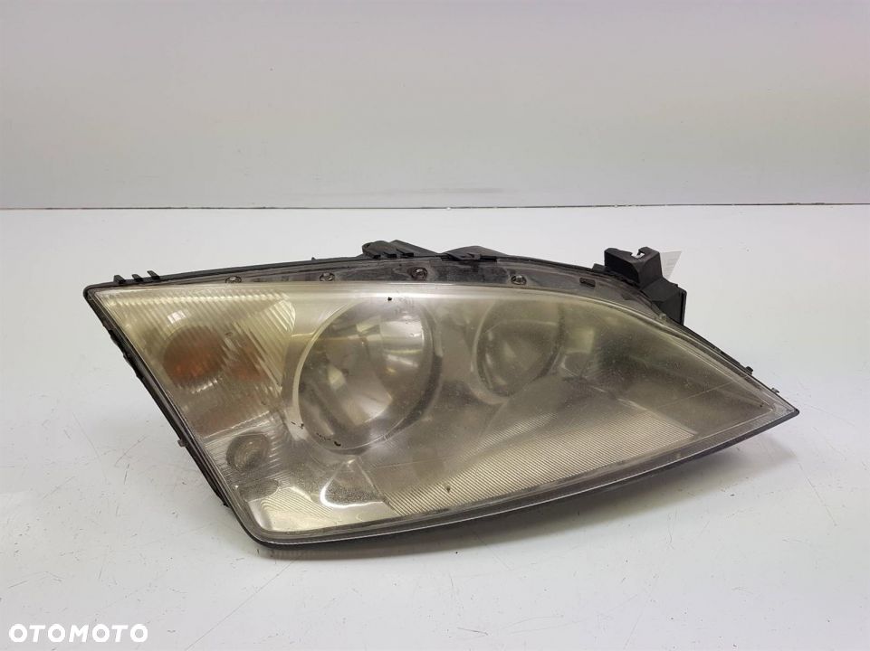 LAMPA PRAWA PRZÓD  FORD MONDEO MK3 - 1