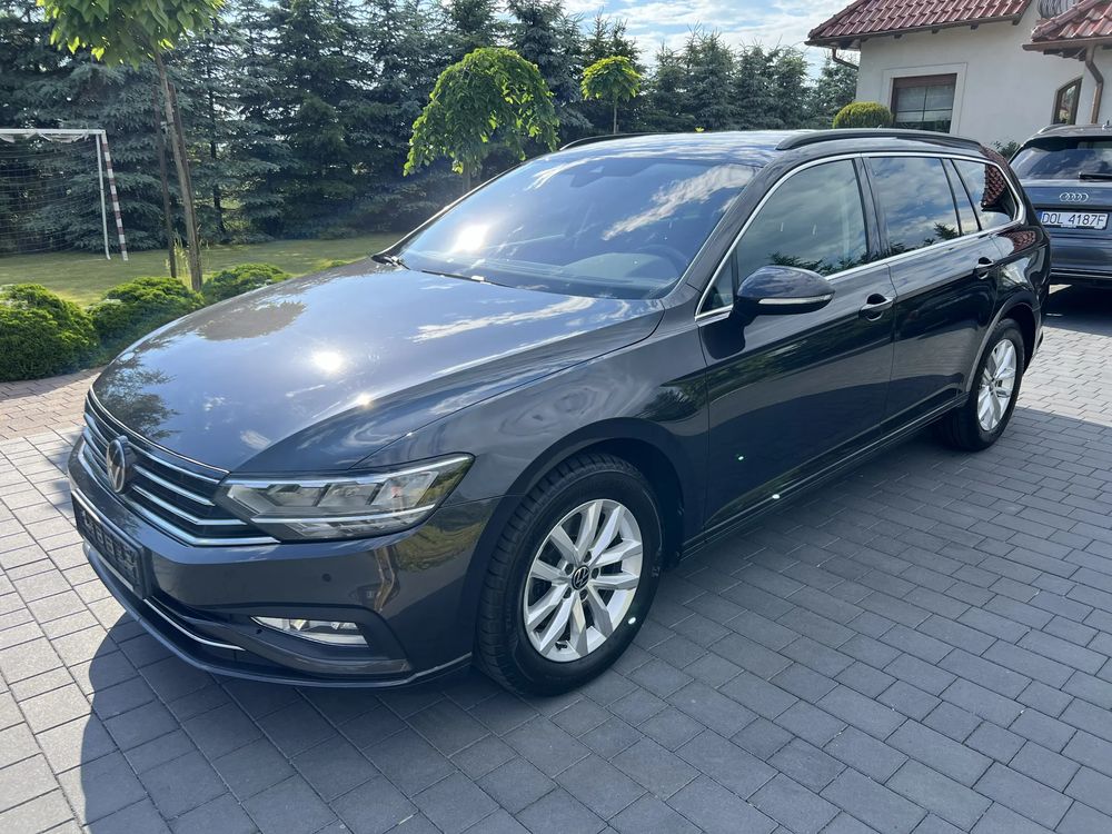 Volkswagen Passat B8 2.0 TDI EVO Business DSG 2022