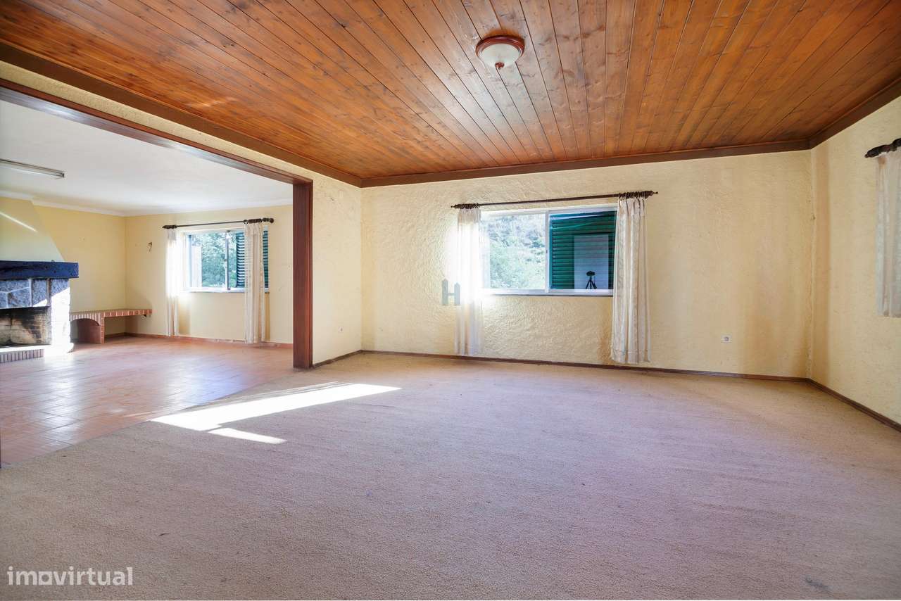 Moradia T4 a remodelar em Monchique - Grande imagem: 4/17