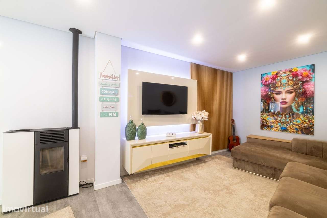 Moradia Térrea T2+1 | Folgosa - Maia | Piscina | Jardim | Terreno 721m - Grande imagem: 5/35