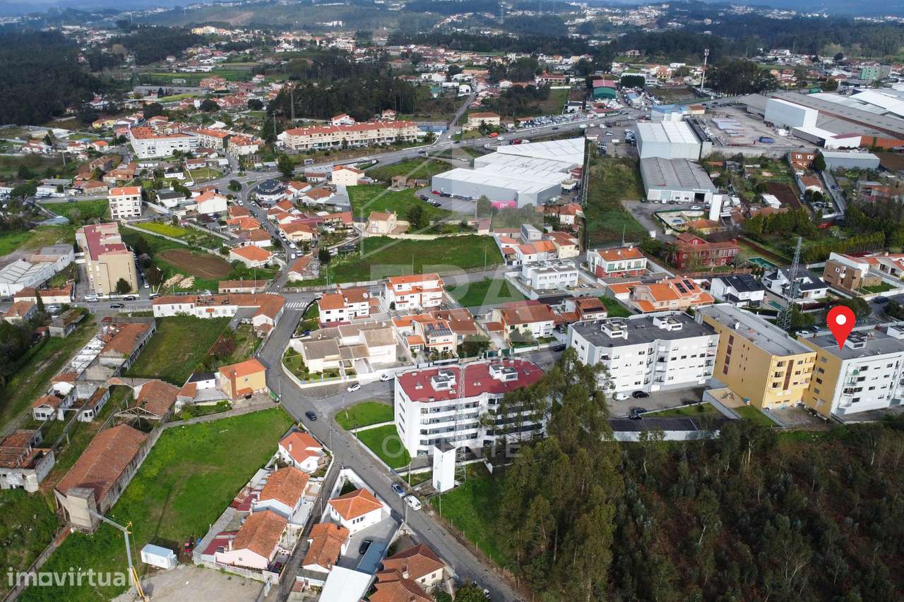 Apartamento T2+1 com Garagem e Garantia ERA-3