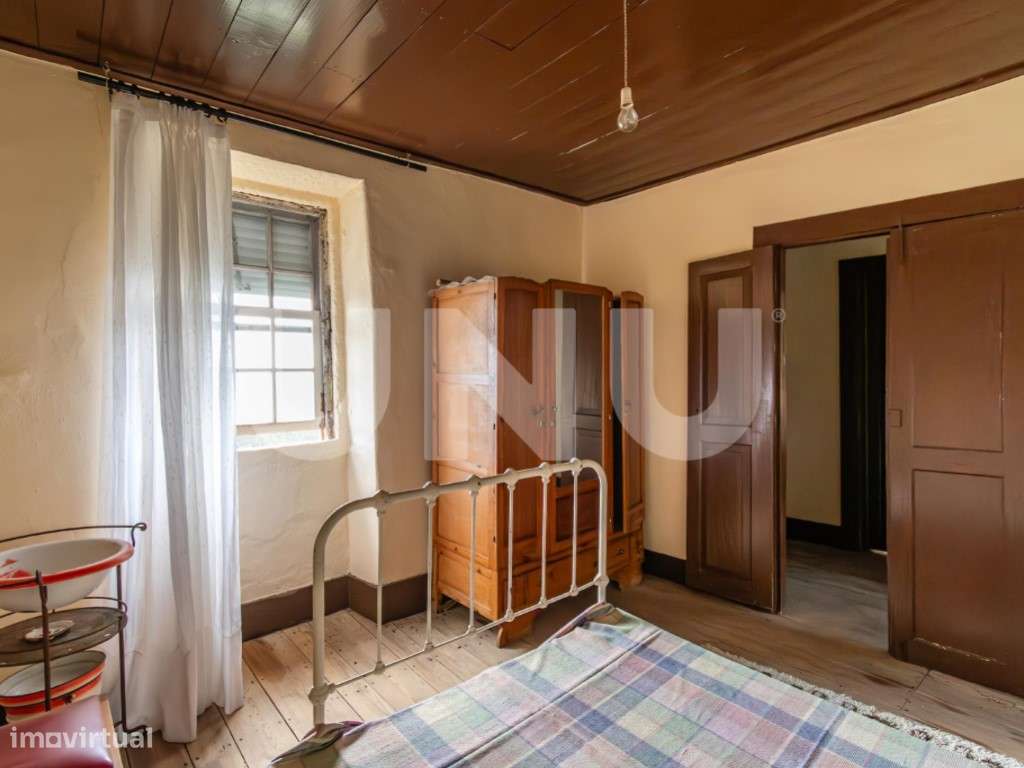 Quinta T2 com Habitação, Infraestruturas Agrícolas e Terreno com Vi...-26