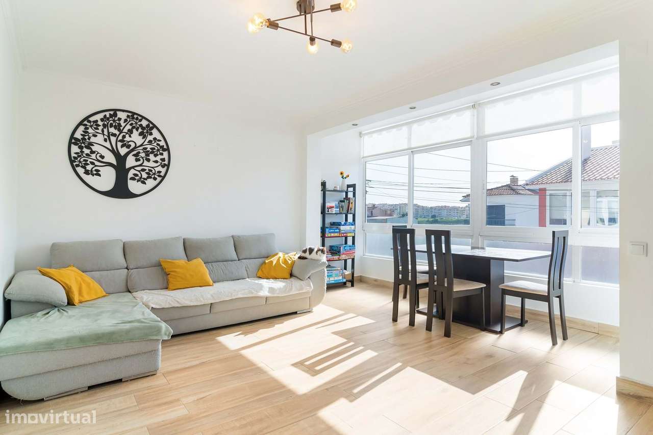 Refúgio acolhedor em São Domingos de Rana – T2+1 cheio de luz-4