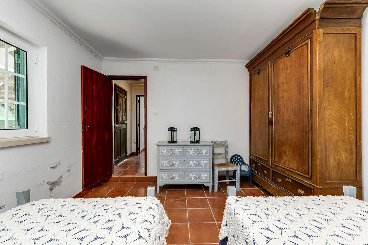 Quinta com Piscina e 2 Hectares a 25 km de Lisboa-9
