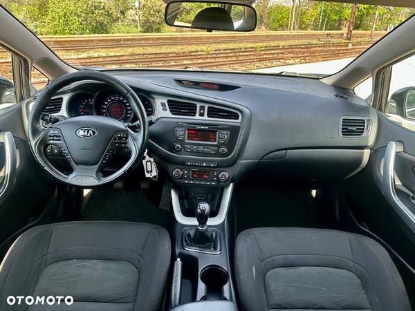 Kia Ceed Cee'd 1.6 CRDi L - 10