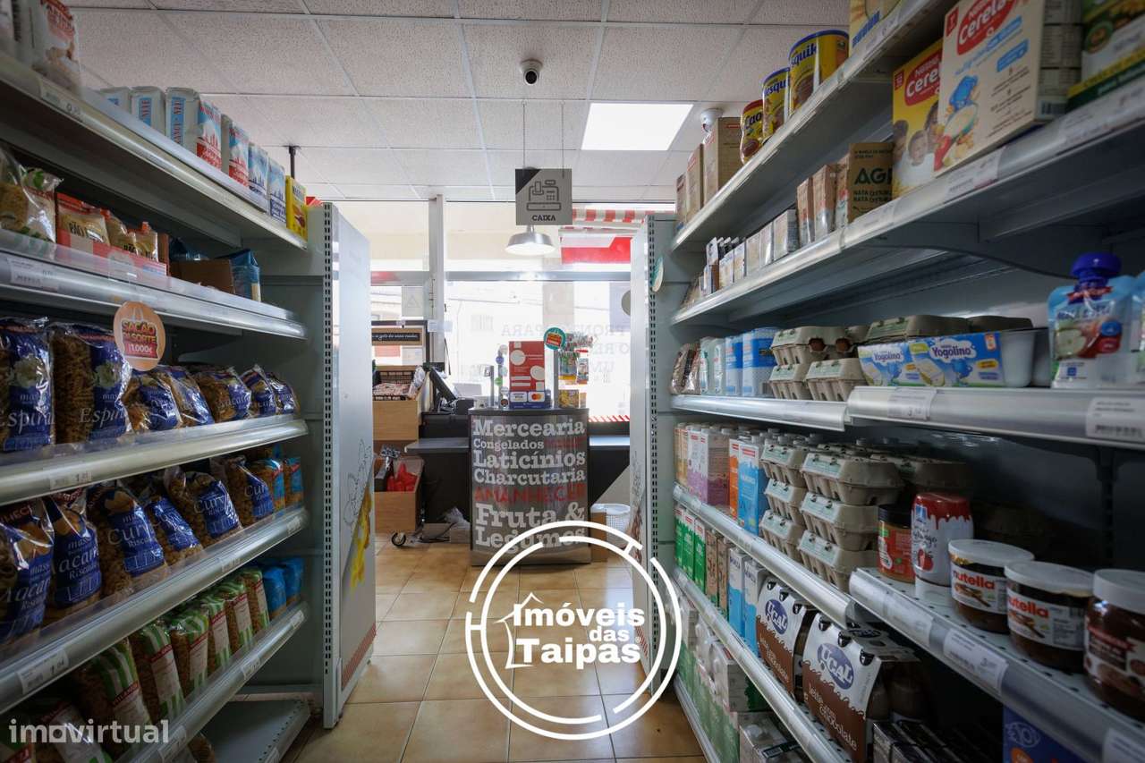 Trespasse de Supermercado, em Barco, Guimarães - Grande imagem: 4/13