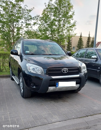 Toyota RAV4 - 1