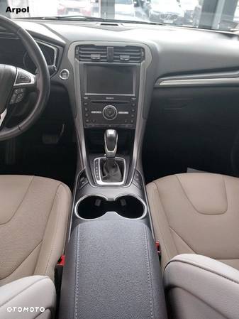 Ford Mondeo 2.0 TDCi Titanium PowerShift - 28