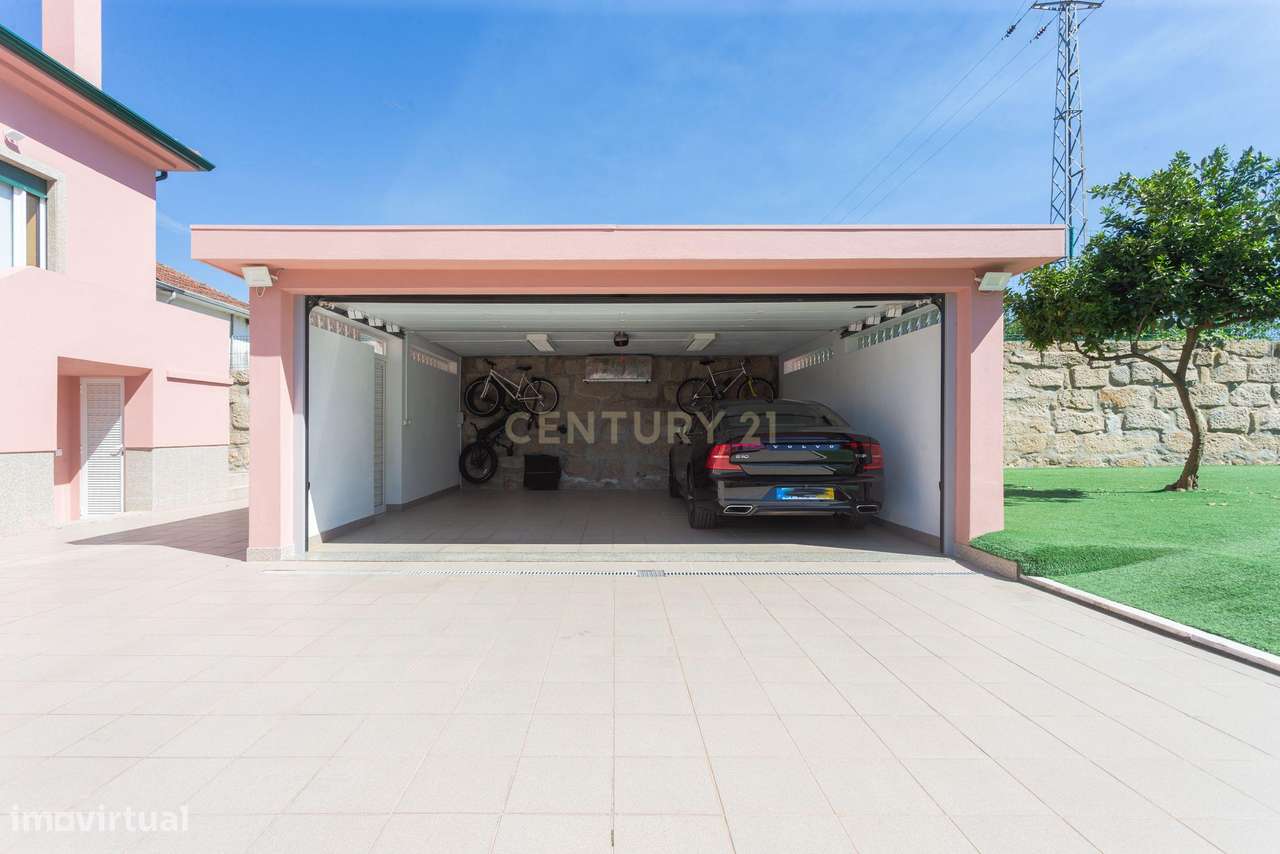 Moradia T4 de Luxo - Câstelo da Maia-5