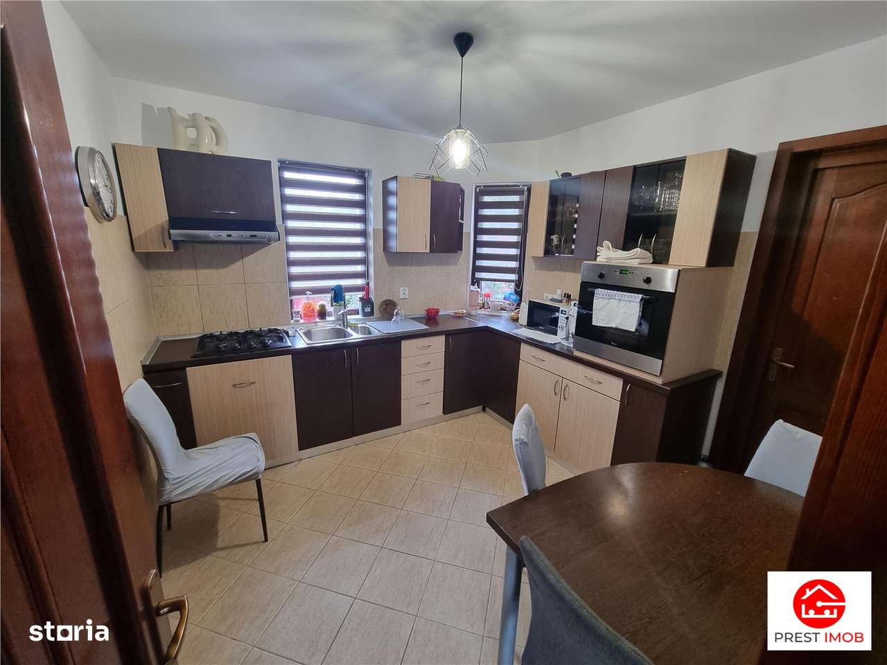 De vanzare casa individuala cu garaj, la cheie, 6 cam, 3 bai, cu 2311 - Imagine principală: 3/20