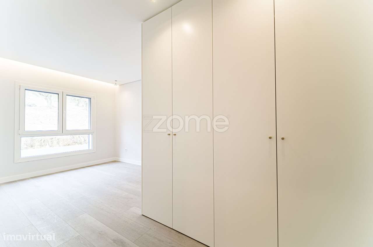 Fabuloso T3 novo a estrear, com varanda e vista rio-12