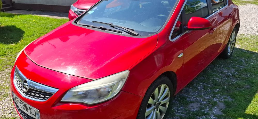 Opel Astra J 2010